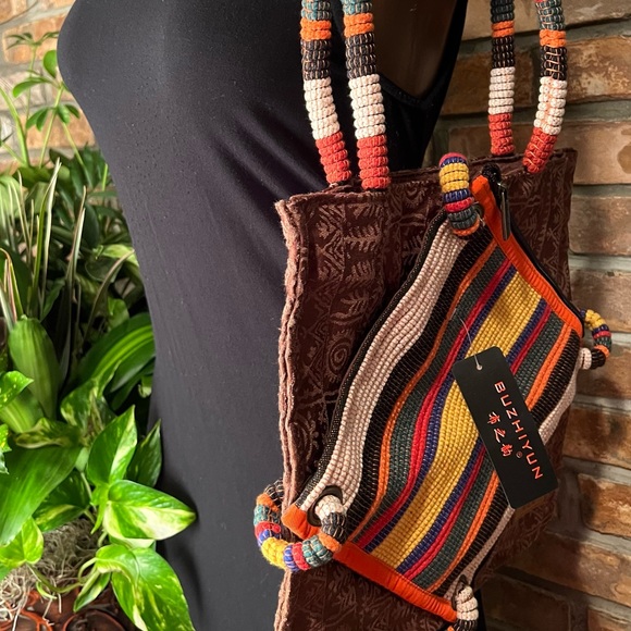 BNWT BU ZHI YUN TOTE STYLE BAG WITH FOUR POCKETS! - Picture 5 of 7